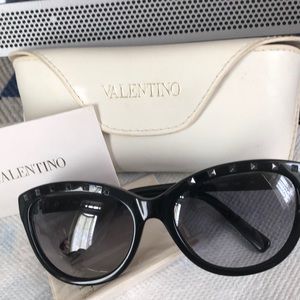 Valentino Rockstud Sunglasses with card case